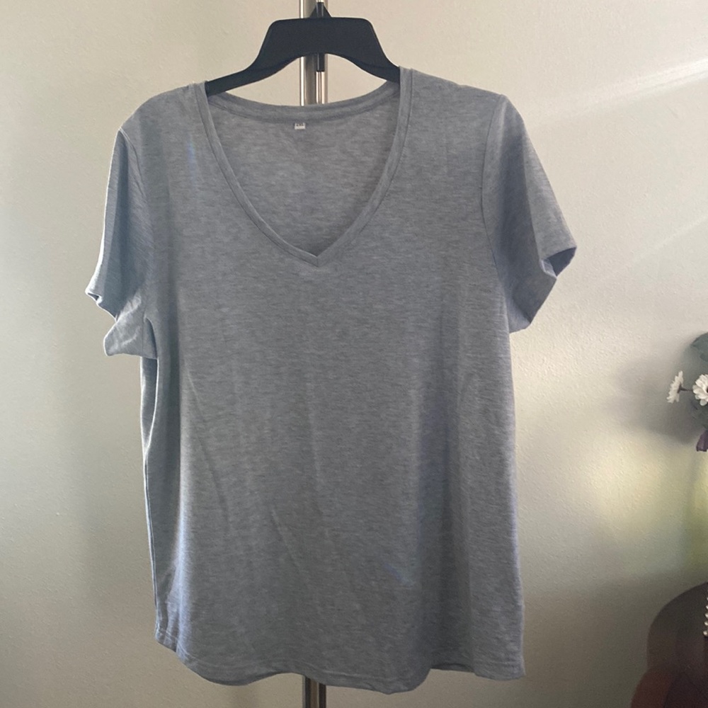 Cricut tee. Size 2XL.